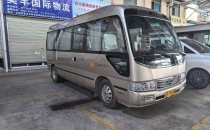 西双版纳旅游客运汽车有限公司 准乘18人九龙豪华中巴客车 电话：13378788737