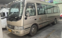 西双版纳旅游汽车客运有限公司 准乘23人丰田考斯特豪华中巴车 中巴车队 电话：13908819697