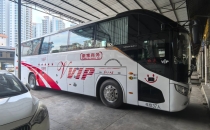 西双版纳滇彩旅游汽车客运有限公司核载37人豪华大巴车 电话：13887937868